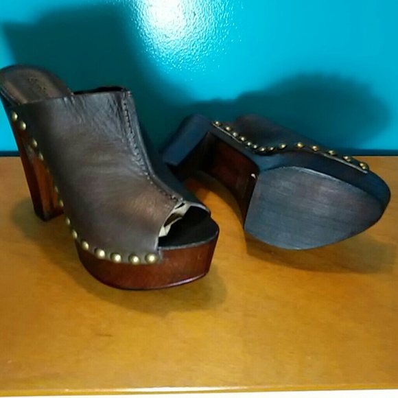 Charles David Shoes - NEW Charles David wood/leather clogs with Studs.